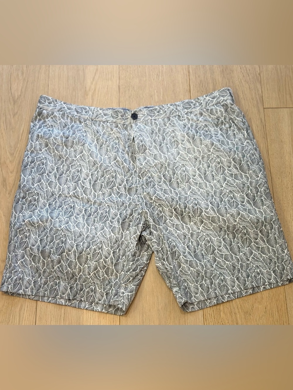 NWOT Tommy Hilfiger Men’s Leaf Print Chino Shorts Size 40 Summer Vacation Resort